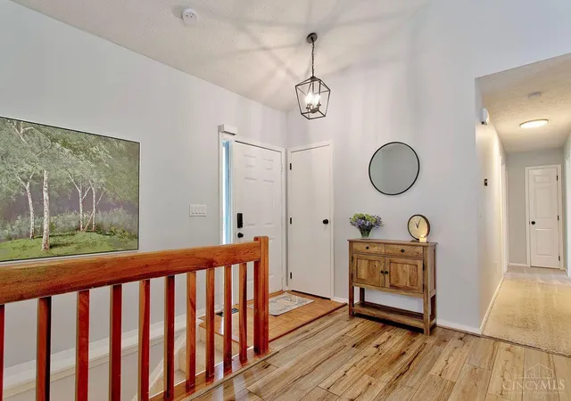 Photo 2 of Single family home for sale at 7213 Bluecrest Dr, Anderson Twp, OH 45230 | MLS# 1892476 | Listing updated on 2026-09-09