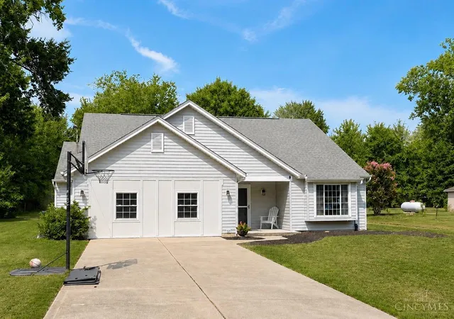 Photo 1 of Sale Pending at 1124 Orchard Ln, Pierce Twp, OH 45102 | MLS# 1892616 | Listing updated on 2026-09-11