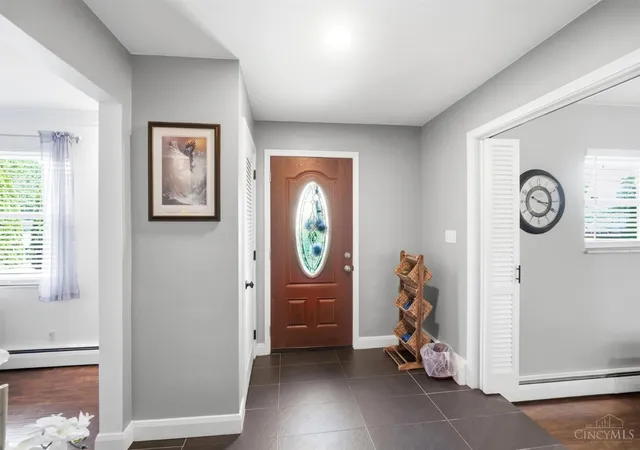 Photo 4 of Single family home for sale at 8949 Paw Ln, Sycamore Twp, OH 45236 | MLS# 1891358 | Listing updated on 2026-09-14