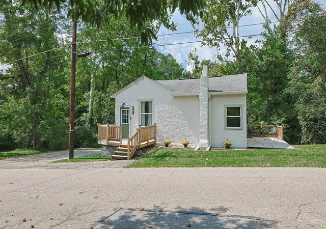 Photo 2 of Single family home for sale at 9093 Oak Dr, Deerfield Twp., OH 45140 | MLS# 1892613 | Listing updated on 2026-09-06