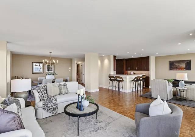 Listing Photo 5 - Condo for sale in building located at 2401 Ingleside Ave, Cincinnati, OH 45206 - Unit #11C