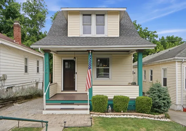 Photo 1 of Single family home for sale at 3926 Oakpark Pl, Cincinnati, OH 45209 | MLS# 1892541 | Listing updated on 2026-09-14