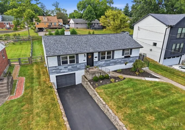 Photo 4 of Single family home for sale at 7241 Berwood Dr, Madeira, OH 45243 | MLS# 1892606 | Listing updated on 2026-10-09