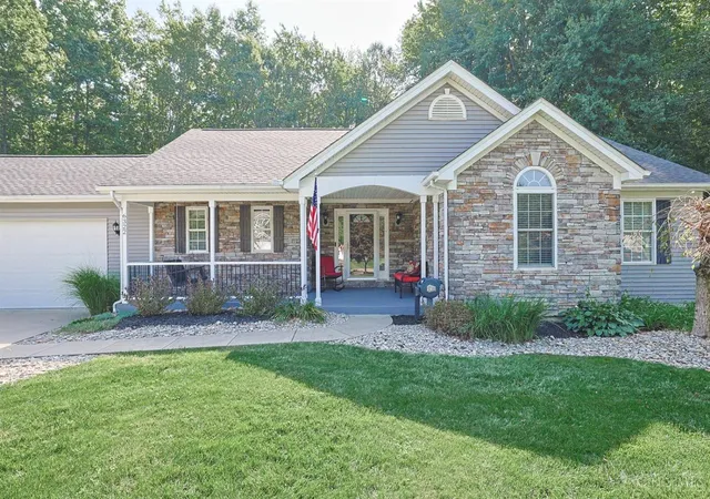 Photo 3 of Sale Pending at 6322 Liberty Ln, Goshen Twp, OH 45122 | MLS# 1892653 | Listing updated on 2026-09-11