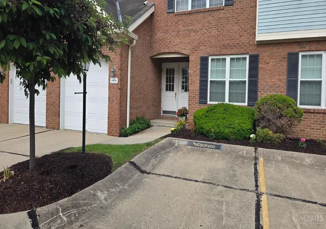 Photo 2 of Sale Pending at 5149 Carriage Hl, Cincinnati, OH 45248 | MLS# 1892670 | Listing updated on 2026-09-10
