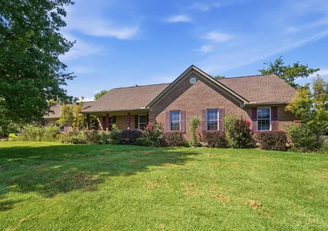Photo 2 of Sale Pending at 8215 Morgans Run Dr, Harlan Twp, OH 45152 | MLS# 1892239 | Listing updated on 2026-09-03