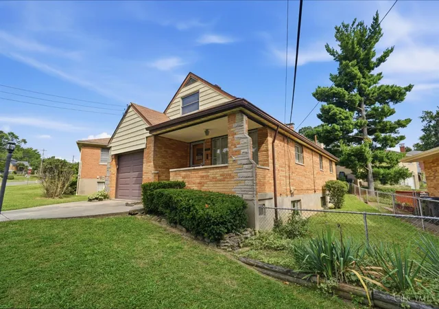 Photo 2 of Single family home for sale at 3366 Lapland Dr, Colerain Twp, OH 45239 | MLS# 1889127 | Listing updated on 2026-09-11