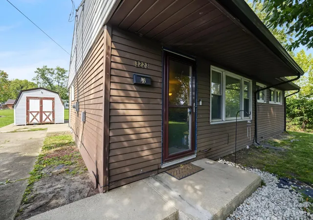 Photo 2 of Single family home for sale at 3223 Keays Ave, Middletown, OH 45044 | MLS# 1890988 | Listing updated on 2026-09-02