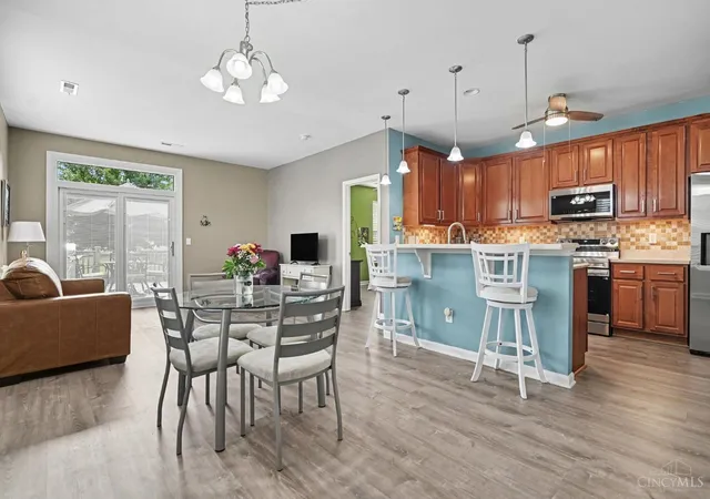 Listing Photo 5 - Condo for sale in building located at 6982 Greenstone Trace, Goshen, OH 45140 - Unit #A