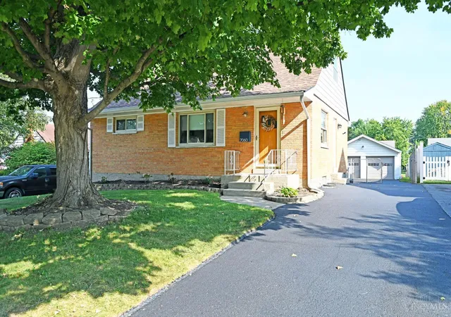 Photo 2 of Sale Pending at 7060 Jeannie Ave, Anderson Twp, OH 45230 | MLS# 1892702 | Listing updated on 2026-09-06