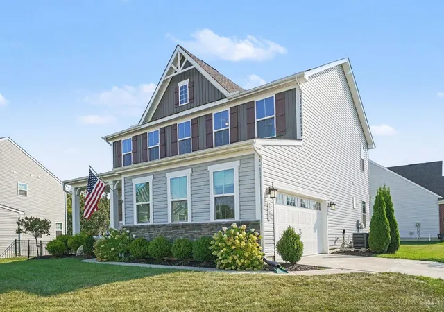 Photo 3 of Single family home for sale at 2785 Aristides Ct, Hamilton Twp, OH 45152 | MLS# 1891135 | Listing updated on 2026-09-08
