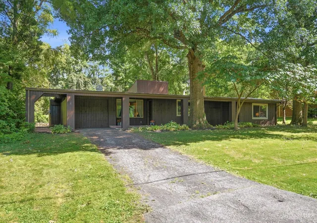 Single family home for sale at 9084 Arrowhead Ct, Springfield Twp., OH 45231 | MLS# 1892680
