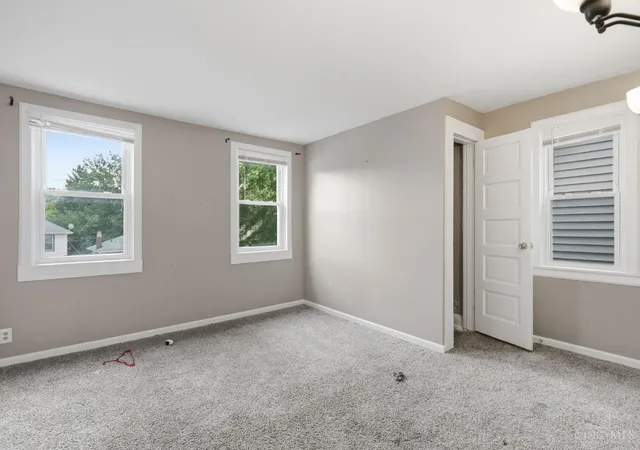 Photo 4 of Single family home for sale at 1744 Hopkins Ave, Norwood, OH 45212 | MLS# 1891239 | Listing updated on 2026-10-26
