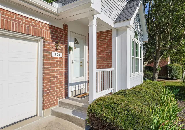 Photo 2 of Single family home for sale at 999 Wittshire Ln, Anderson Twp, OH 45255 | MLS# 1892659 | Listing updated on 2026-09-15