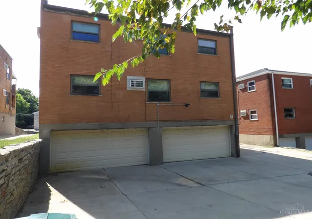 Photo 3 of Sale Pending at 4644 Rapid Run Ave, Cincinnati, OH 45238 | MLS# 1892735 | Listing updated on 2026-09-09