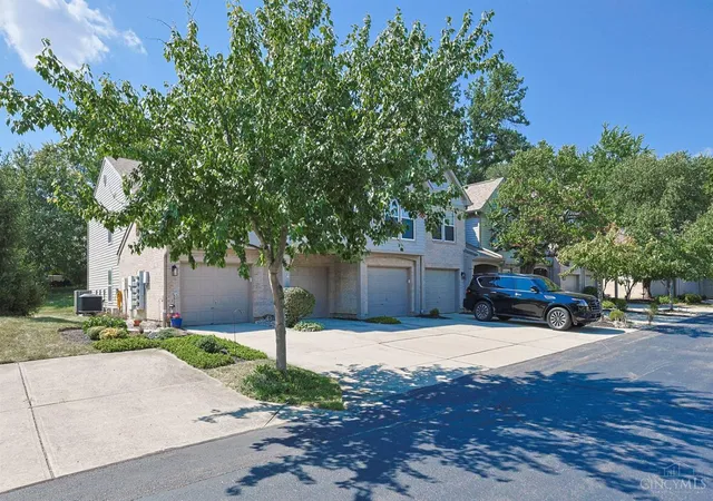Photo 2 of Sale Pending at 9941 Edgewood Ln #C, Sharonville, OH 45241 | MLS# 1892598 | Listing updated on 2026-09-04