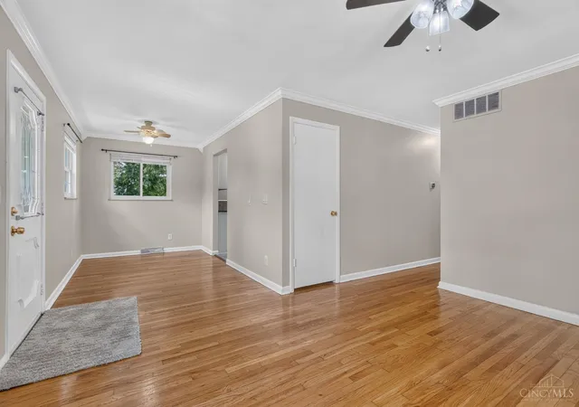Photo 3 of Sale Pending at 5535 Chandler St, Cincinnati, OH 45227 | MLS# 1892740 | Listing updated on 2026-09-15