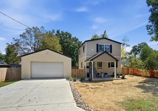Photo 3 of Single family home for sale at 8810 Pine Rd, Sycamore Twp, OH 45242 | MLS# 1892691 | Listing updated on 2026-09-09