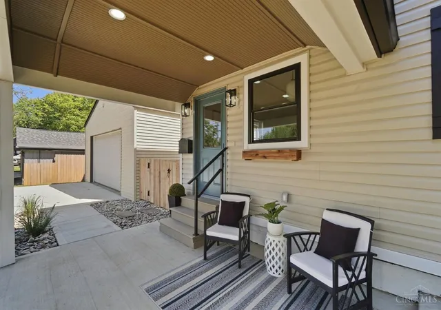Photo 4 of Single family home for sale at 8810 Pine Rd, Sycamore Twp, OH 45242 | MLS# 1892691 | Listing updated on 2026-09-09