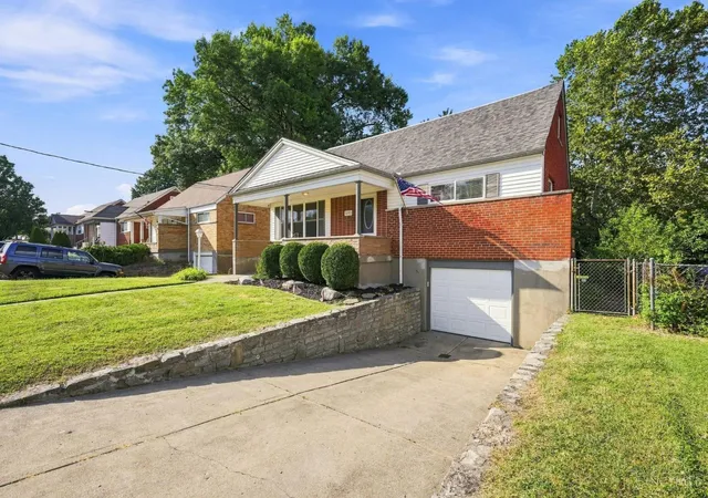 Photo 2 of Sale Pending at 5592 N Glen Rd, Cincinnati, OH 45248 | MLS# 1892767 | Listing updated on 2026-09-08