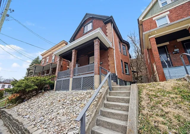 Photo 2 of Single family home for sale at 112 Valencia, Cincinnati, OH 45219 | MLS# 1892757 | Listing updated on 2026-09-04