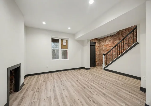 Photo 3 of Single family home for sale at 112 Valencia, Cincinnati, OH 45219 | MLS# 1892757 | Listing updated on 2026-09-04