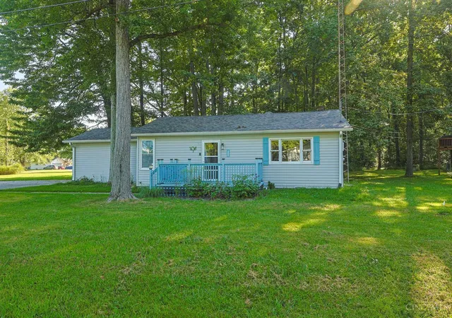 Photo 1 of Single family home for sale at 402 Blackfoot Trl, Greensburg, IN 47240 | MLS# 1892783 | Listing updated on 2026-09-04