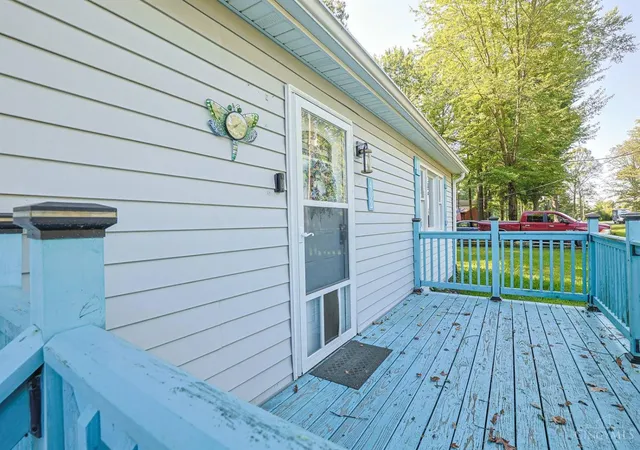 Photo 3 of Single family home for sale at 402 Blackfoot Trl, Greensburg, IN 47240 | MLS# 1892783 | Listing updated on 2026-09-04