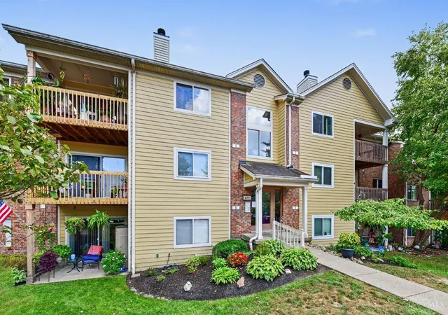 Photo 1 of Condo for sale at 977 Cedar Ridge Dr #10, Pierce Twp, OH 45245 | MLS# 1892737 | Listing updated on 2026-09-14