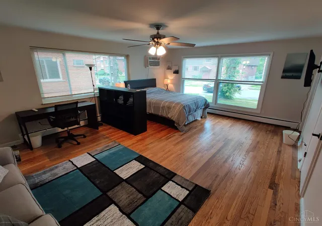 Listing Photo 5 - Condo for sale in building located at 2541 Vera Ave, Golf Manor, OH 45237