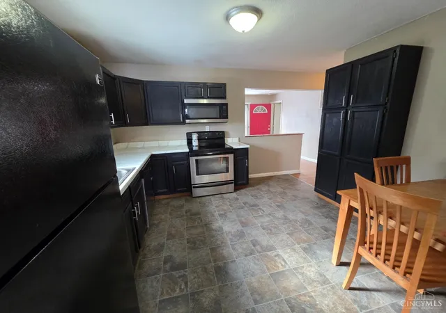 Photo 3 of Single family home for sale at 408 Pierson Rd, Trenton, OH 45067 | MLS# 1892786 | Listing updated on 2026-09-15