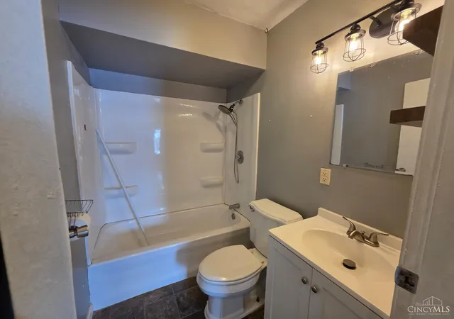 Photo 4 of Single family home for sale at 408 Pierson Rd, Trenton, OH 45067 | MLS# 1892786 | Listing updated on 2026-09-15