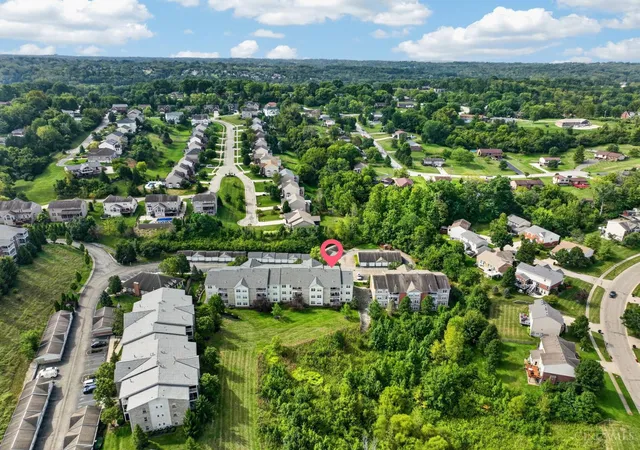 Photo 2 of Condo for sale at 5413 Michelles Oak Ct #E, Green Twp, OH 45248 | MLS# 1892695 | Listing updated on 2026-09-09