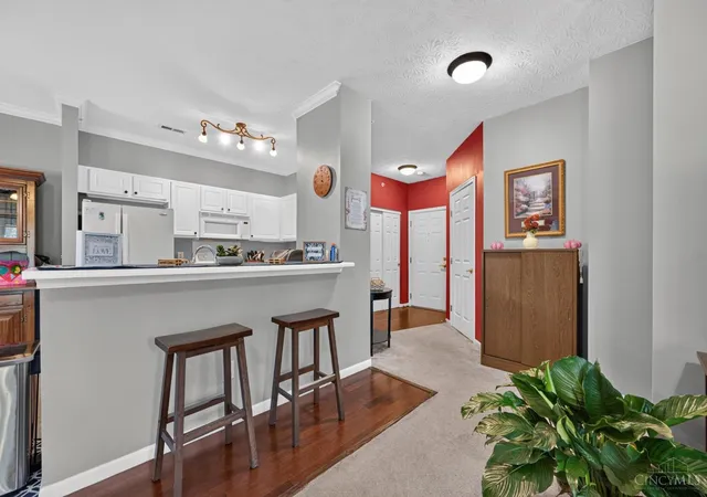Photo 4 of Condo for sale at 5413 Michelles Oak Ct #E, Green Twp, OH 45248 | MLS# 1892695 | Listing updated on 2026-09-09