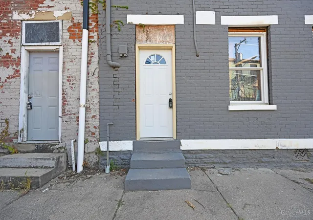 Photo 3 of Multi family home for sale at 38 E Clifton Ave, Cincinnati, OH 45202 | MLS# 1892818 | Listing updated on 2026-09-03