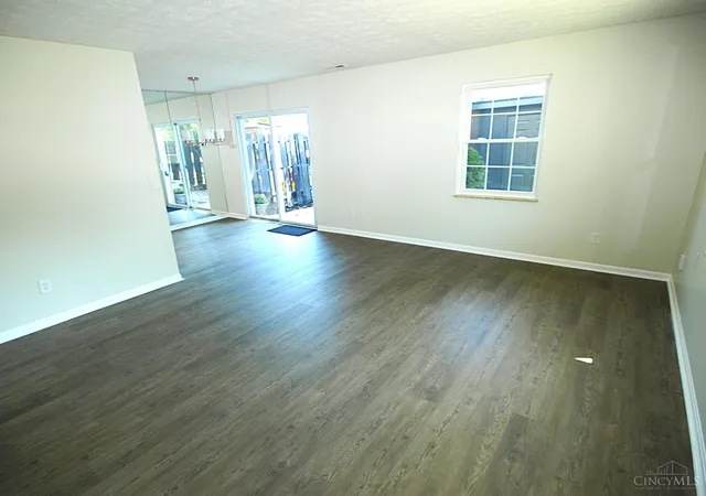 Photo 3 of Condo for sale at 3370 Amberway Ct, Colerain Twp, OH 45251 | MLS# 1892821 | Listing updated on 2026-09-15
