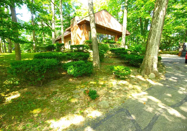 Photo 1 of Single family home for sale at 9460 Maple Knoll Dr, Colerain Twp, OH 45251 | MLS# 1892830 | Listing updated on 2026-09-15