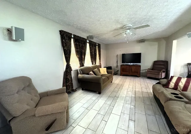 Photo 2 of Sale Pending at 4186 Runningfawn Dr, Green Twp, OH 45247 | MLS# 1891916 | Listing updated on 2026-09-07