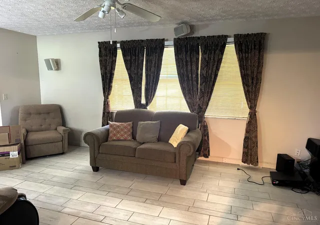 Photo 3 of Sale Pending at 4186 Runningfawn Dr, Green Twp, OH 45247 | MLS# 1891916 | Listing updated on 2026-09-07