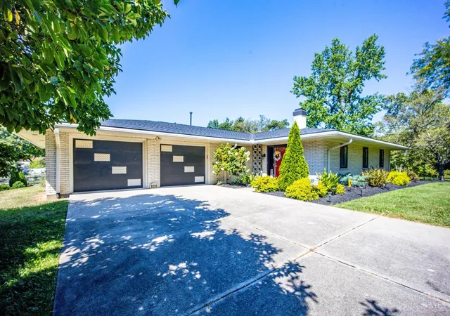 Photo 2 of Sale Pending at 5195 Deeridge Ln, Green Twp, OH 45247 | MLS# 1891782 | Listing updated on 2026-09-09