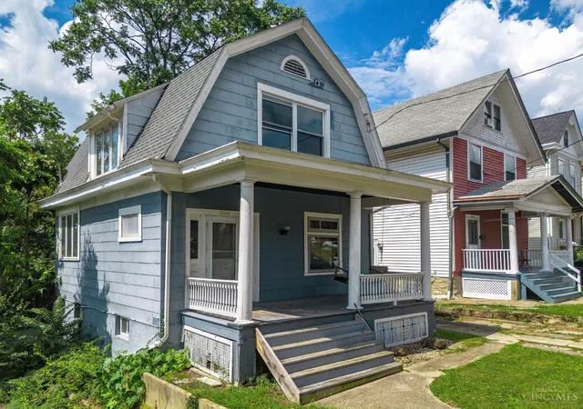 Photo 40 of Sale Pending at 3009 Marshall Ave, Cincinnati, OH 45220 | MLS# 1892295 | Listing updated on 2026-09-06