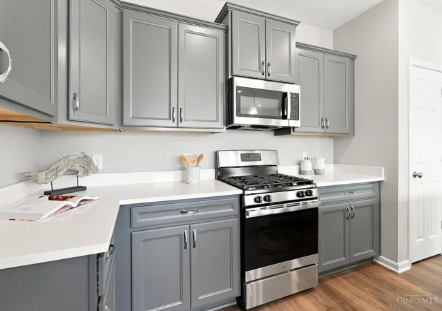 Photo 3 of Single family home for sale at 5665 White Pine Ln, Fairfield Twp, OH 45011 | MLS# 1892746 | Listing updated on 2026-09-10