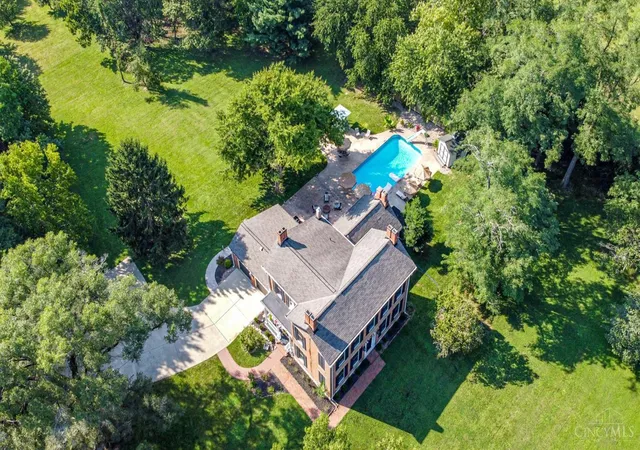 Photo 3 of Sale Pending at 1443 N Broadway St, Lebanon, OH 45036 | MLS# 1892592 | Listing updated on 2026-09-18