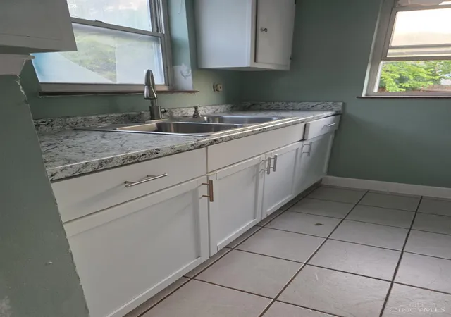 Photo 2 of Single family home for sale at 1223 Mckeone Ave, Cincinnati, OH 45205 | MLS# 1892869 | Listing updated on 2026-09-04