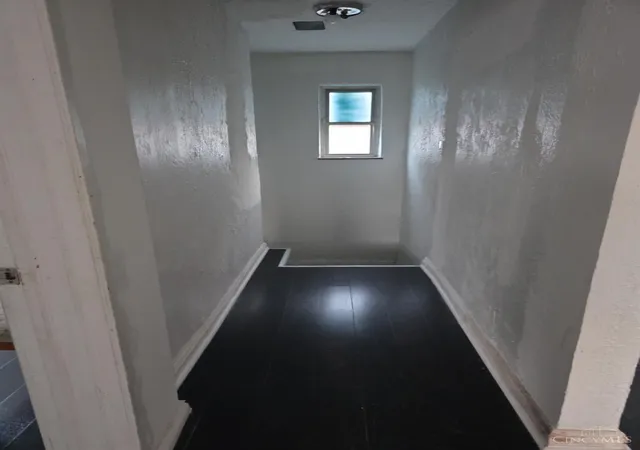 Photo 6 of Single family home for sale at 1223 Mckeone Ave, Cincinnati, OH 45205 | MLS# 1892869 | Listing updated on 2026-09-04