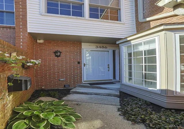 Photo 3 of Sale Pending at 3486 Forestoak Ct, Cincinnati, OH 45208 | MLS# 1892264 | Listing updated on 2026-09-08