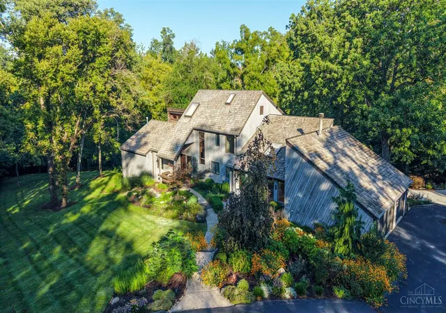 Photo 2 of Single family home for sale at 4805 Drake Rd, Indian Hill, OH 45243 | MLS# 1892500 | Listing updated on 2026-09-09