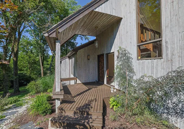 Photo 4 of Single family home for sale at 4805 Drake Rd, Indian Hill, OH 45243 | MLS# 1892500 | Listing updated on 2026-09-09