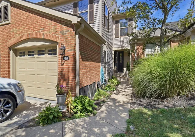 Photo 2 of Condo for sale at 5462 Victorian, Sharonville, OH 45241 | MLS# 1892504 | Listing updated on 2026-09-08