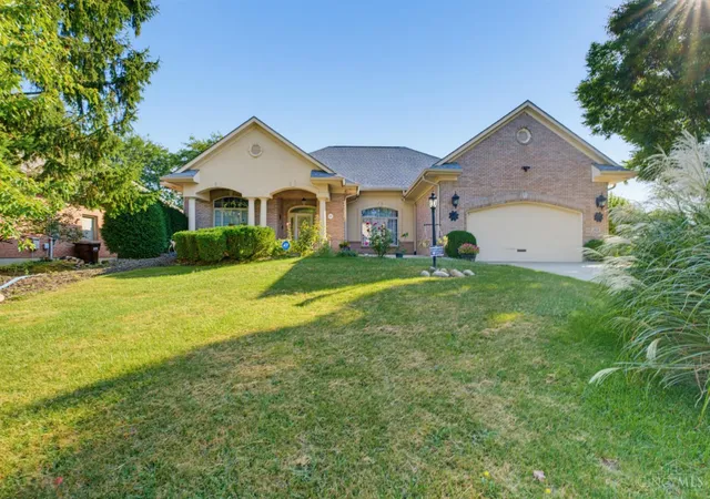 Photo 2 of Single family home for sale at 2824 Legend Fls Ct, Beavercreek, OH 45431 | MLS# 1892828 | Listing updated on 2026-09-12